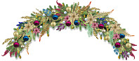 Арочный декор из хвойных гирлянд на каркасе из металлопластика со световой гирляндой, миксом шаров и тематическим украшением для помещений 